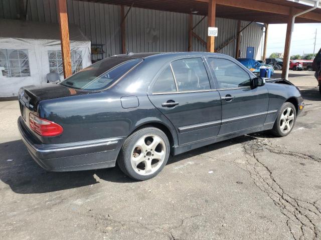 Photo 3 from auction – 2002 MERCEDES-BENZ E 320 4MAT with VIN WDBJF82J62X072000