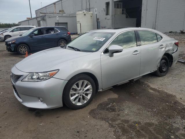 LEXUS ES 300H 2015 with VIN JTHBW1GG4F2089342 - Photo from auction