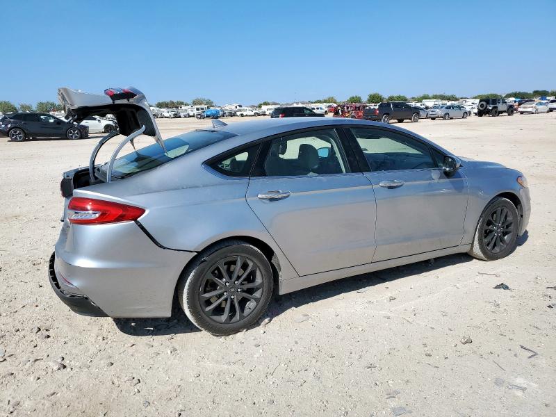 Photo 3 from auction – 2020 FORD FUSION SE with VIN 3FA6P0LU5LR188027