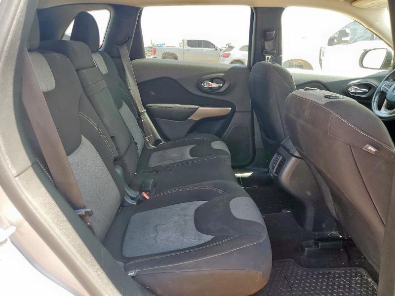 Photo 11 from auction – 2018 JEEP CHEROKEE L with VIN 1C4PJMCX2JD526281