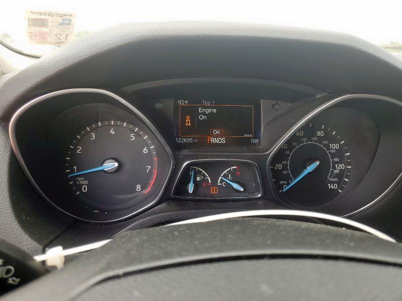 Photo 9 from auction – 2016 FORD FOCUS SE with VIN 1FADP3F22GL279814