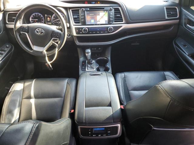 Photo 8 from auction – 2018 TOYOTA HIGHLANDER with VIN 5TDJZRFH8JS814388