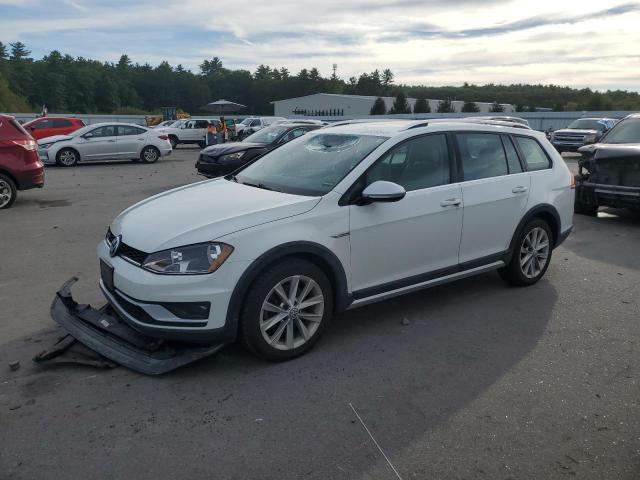 VOLKSWAGEN GOLF ALLTR 2017 with VIN 3VWH17AU8HM513626 - Photo from auction