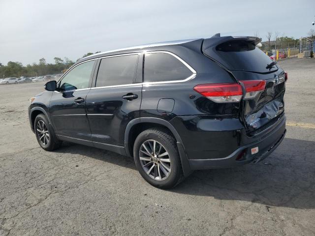 Photo 2 from auction – 2019 TOYOTA HIGHLANDER with VIN 5TDJZRFH7KS591391