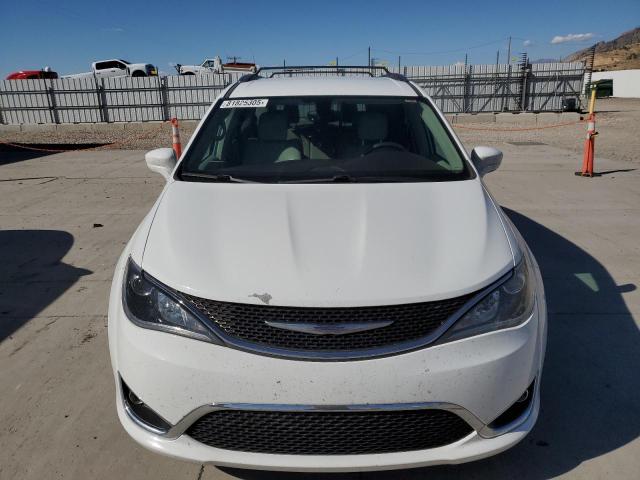 Photo 5 from auction – 2017 CHRYSLER PACIFICA TOURING L PLUS with VIN 2C4RC1EG2HR577768