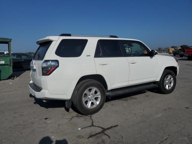 Photo 3 from auction – 2021 TOYOTA 4RUNNER SR with VIN JTEMU5JR6M5941280