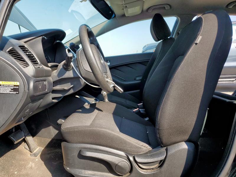 Photo 7 from auction – 2017 KIA FORTE LX with VIN KNAFK5A82H5690321