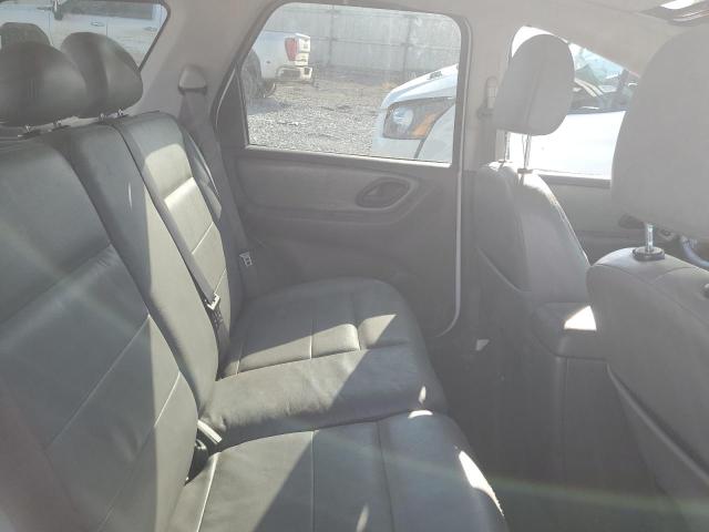 Photo 11 from auction – 2005 FORD ESCAPE XLT with VIN 1FMYU93115KD74009