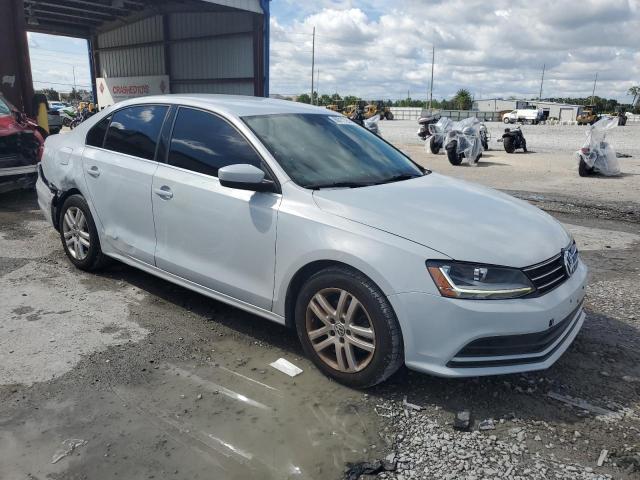 Photo 4 from auction – 2017 VOLKSWAGEN JETTA S with VIN 3VW2B7AJ2HM317304