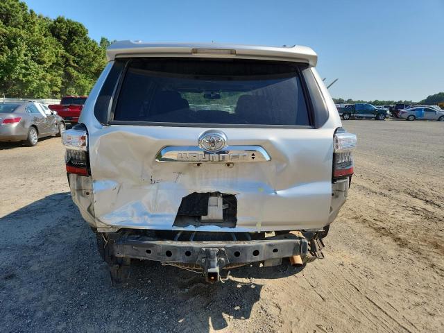 Photo 6 from auction – 2014 TOYOTA 4RUNNER SR with VIN JTEBU5JR5E5192674