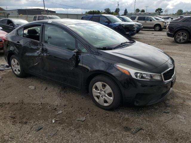 Photo 4 from auction – 2017 KIA FORTE LX with VIN 3KPFK4A70HE093886