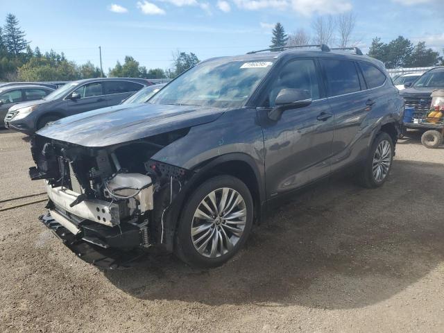TOYOTA HIGHLANDER 2022 with VIN 5TDEBRCH0NS080880 - Photo from auction