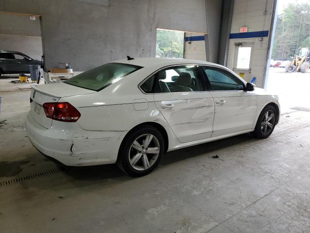 Photo 3 from auction – 2014 VOLKSWAGEN PASSAT S with VIN 1VWAT7A32EC035199