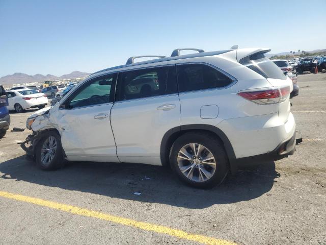 Photo 2 from auction – 2015 TOYOTA HIGHLANDER with VIN 5TDKKRFH5FS119107