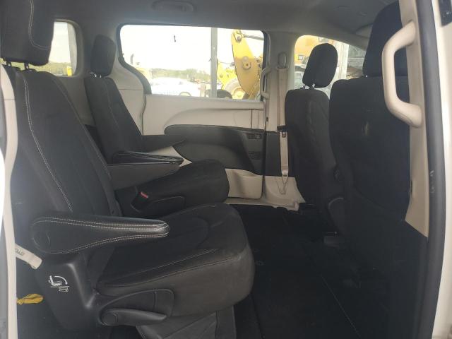 Photo 11 from auction – 2022 CHRYSLER VOYAGER LX with VIN 2C4RC1CG7NR215529