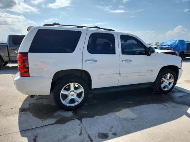 Photo 3 from auction – 2011 CHEVROLET TAHOE C150 with VIN 1GNSCBE02BR272348