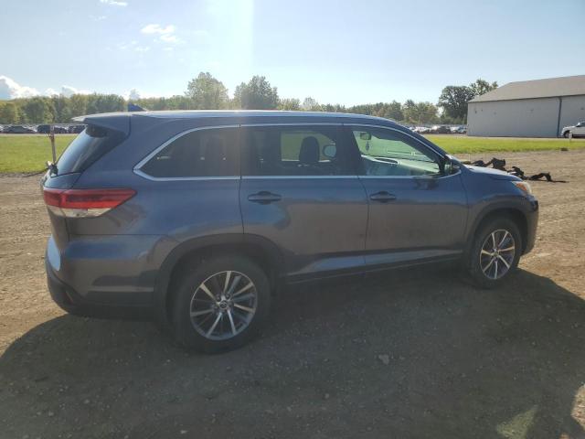 Photo 3 from auction – 2018 TOYOTA HIGHLANDER with VIN 5TDJZRFHXJS800718