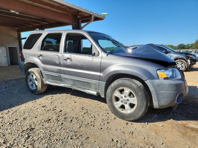 Photo 4 from auction – 2005 FORD ESCAPE XLT with VIN 1FMYU031X5KA32263