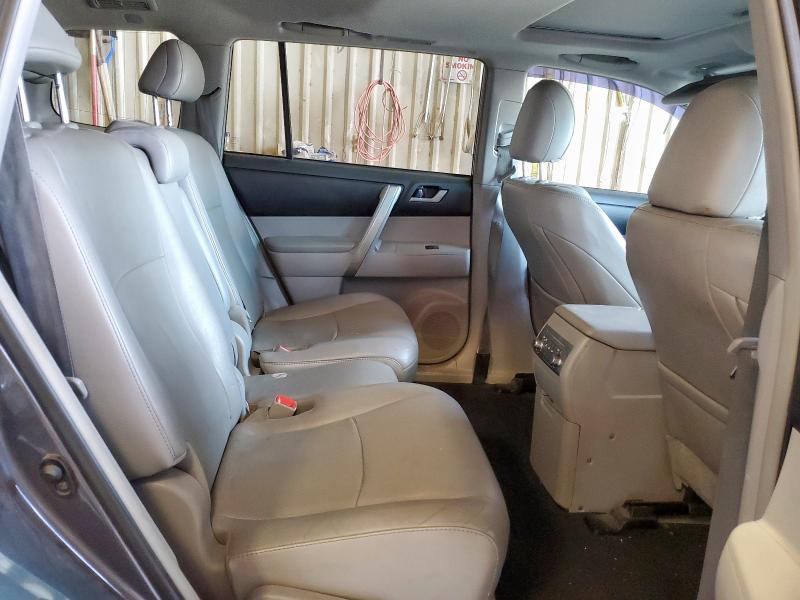 Photo 11 from auction – 2011 TOYOTA HIGHLANDER with VIN 5TDZK3EH2BS035544