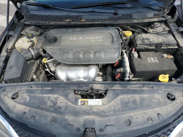 Photo 11 from auction – 2015 CHRYSLER 200 LIMITE with VIN 1C3CCCAB0FN623981