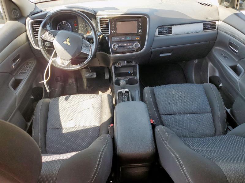 Photo 8 from auction – 2016 MITSUBISHI OUTLANDER with VIN JA4AD3A3XGZ003426