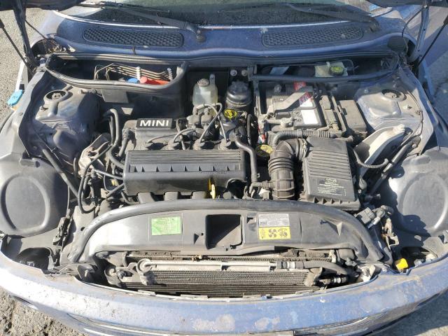 Photo 11 from auction – 2005 MINI COOPER with VIN WMWRF334X5TG11925