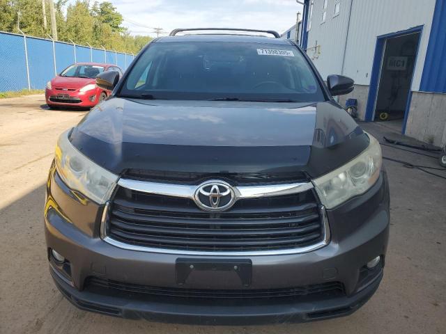 Photo 5 from auction – 2016 TOYOTA HIGHLANDER with VIN 5TDBKRFHXGS244122