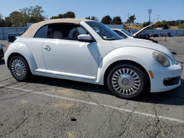 Photo 4 from auction – 2013 VOLKSWAGEN BEETLE with VIN 3VW5X7AT3DM817983