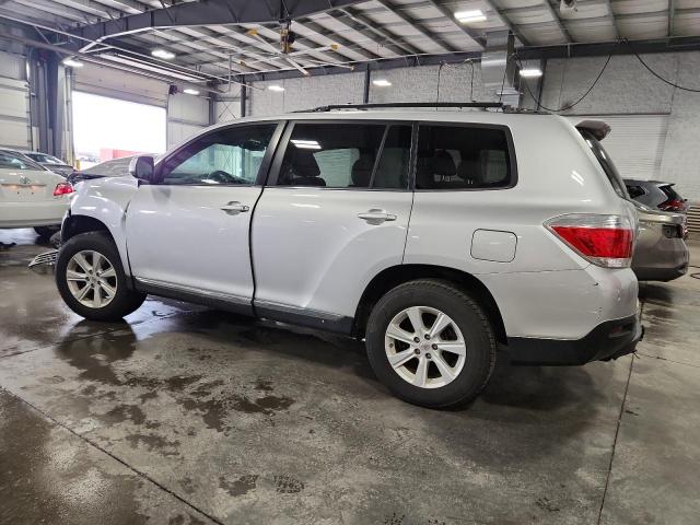 Photo 2 from auction – 2013 TOYOTA HIGHLANDER with VIN 5TDBK3EH0DS210443