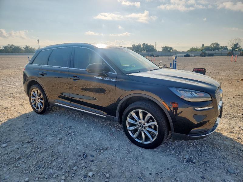 Photo 4 from auction – 2022 LINCOLN CORSAIR with VIN 5LMCJ1C99NUL01787