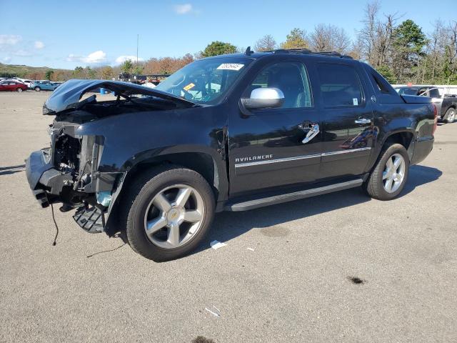 CHEVROLET AVALANCHE 2013 with VIN 3GNTKGE75DG340792 - Photo from auction