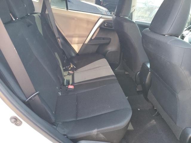 Photo 11 from auction – 2015 TOYOTA RAV4 LE with VIN JTMBFREV9FJ044727