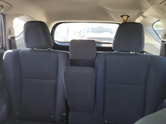 Photo 10 from auction – 2015 TOYOTA RAV4 LE with VIN JTMZFREV0FD077757