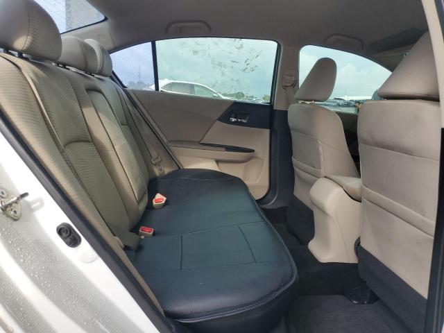 Photo 10 from auction – 2015 HONDA ACCORD with VIN 1HGCR2F32FA030640