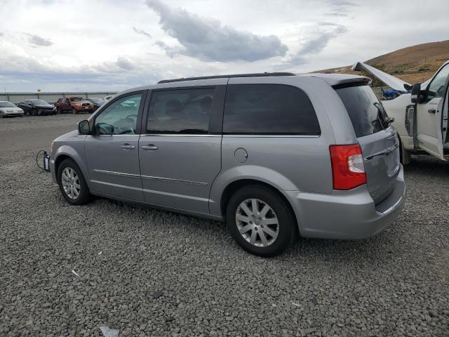 Photo 2 from auction – 2015 CHRYSLER TOWN & COU with VIN 2C4RC1BG4FR752328