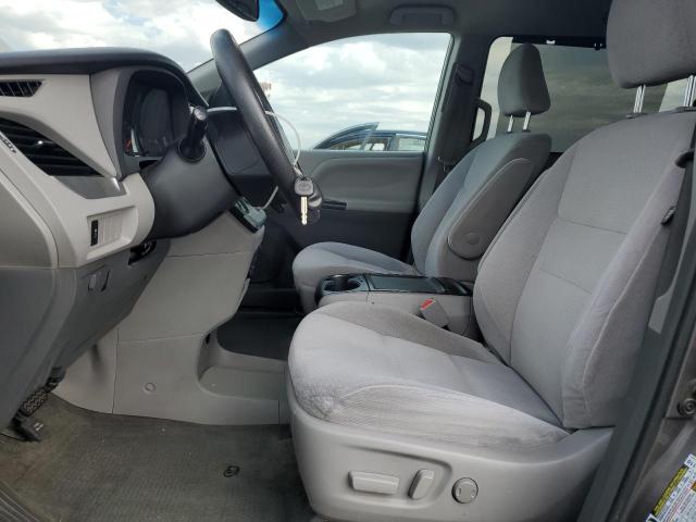 Photo 7 from auction – 2015 TOYOTA SIENNA LE with VIN 5TDKK3DC5FS607462
