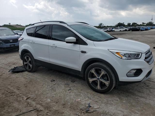 Photo 4 from auction – 2018 FORD ESCAPE SEL with VIN 1FMCU9HDXJUA35793