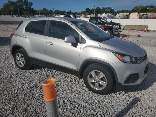 Photo 4 from auction – 2019 CHEVROLET TRAX LS with VIN 3GNCJKSB3KL406405