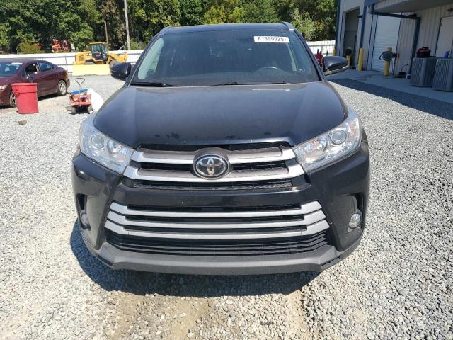 Photo 5 from auction – 2019 TOYOTA HIGHLANDER with VIN 5TDKZRFH3KS327069