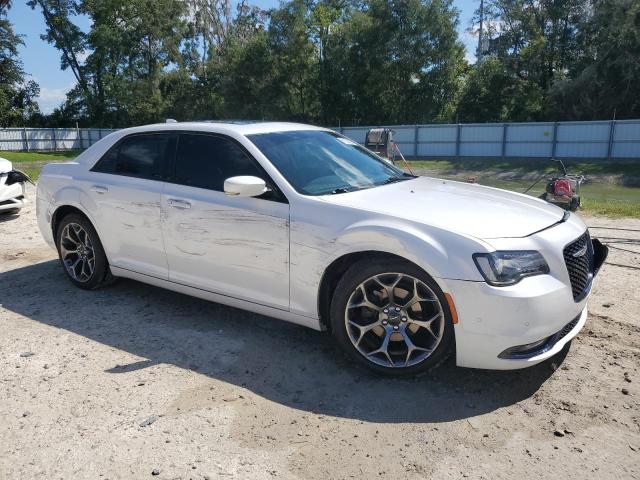 Photo 4 from auction – 2015 CHRYSLER 300 S with VIN 2C3CCABG5FH803142