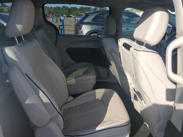 Photo 11 from auction – 2017 CHRYSLER PACIFICA E with VIN 2C4RC1N79HR822257