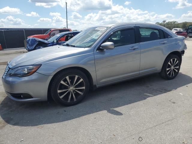 CHRYSLER 200 TOURIN 2013 with VIN 1C3CCBBG1DN717904 - Photo from auction