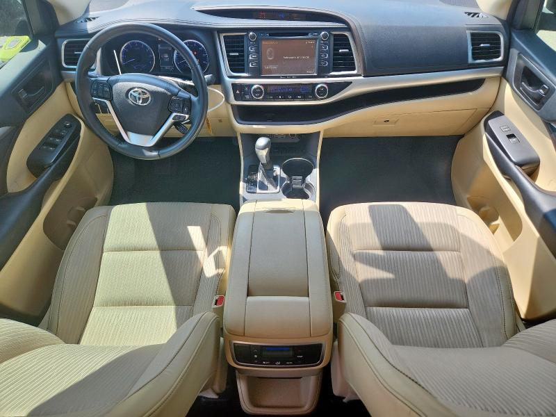 Photo 8 from auction – 2019 TOYOTA HIGHLANDER with VIN 5TDZZRFH7KS300357