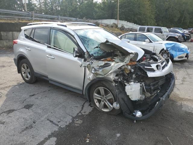 Photo 4 from auction – 2015 TOYOTA RAV4 XLE with VIN JTMRFREV9FD156991