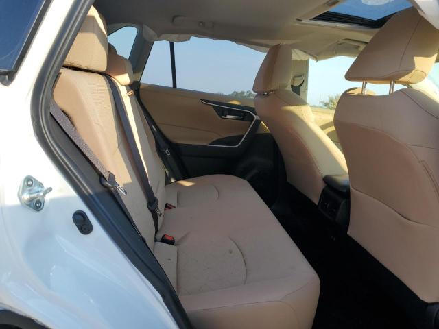 Photo 11 from auction – 2019 TOYOTA RAV4 XLE with VIN JTMP1RFV6KD023247