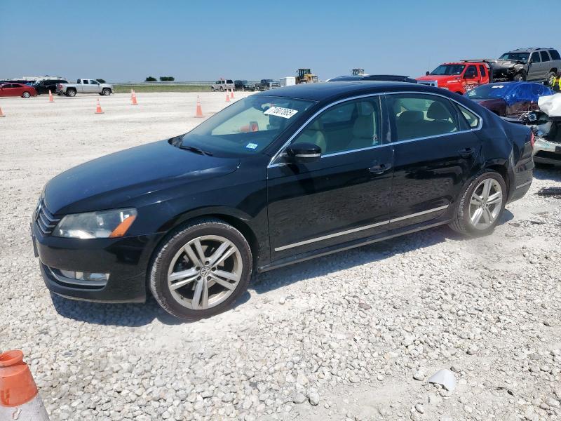 VOLKSWAGEN PASSAT SE 2014 with VIN 1VWBN7A38EC044875 - Photo from auction
