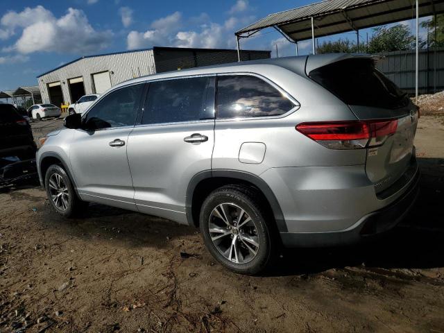 Photo 2 from auction – 2018 TOYOTA HIGHLANDER with VIN 5TDZARFH4JS040330