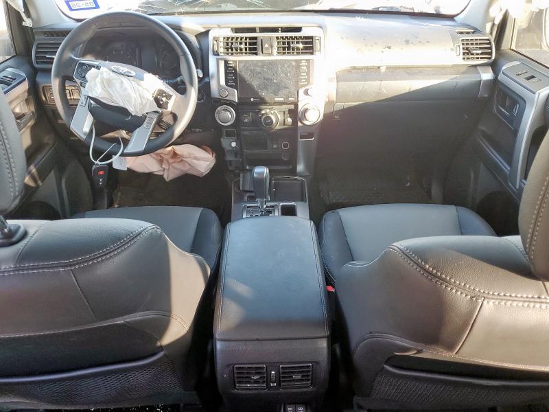Photo 8 from auction – 2022 TOYOTA 4RUNNER SR with VIN JTEFU5JR7N5271068