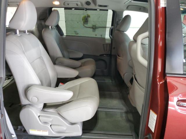 Photo 11 from auction – 2016 TOYOTA SIENNA XLE with VIN 5TDDK3DC6GS129126
