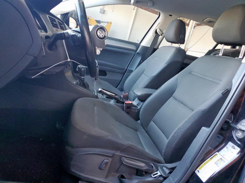Photo 7 from auction – 2017 VOLKSWAGEN GOLF S with VIN 3VW217AU9HM037196
